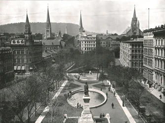 Victoria Square, Montreal, Canada, 1895