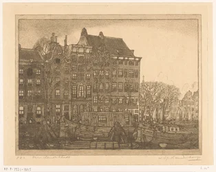 Huizen aan de Prins Hendrikkade in Amsterdam