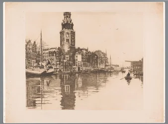Gezicht op de Montelbaanstoren in Amsterdam