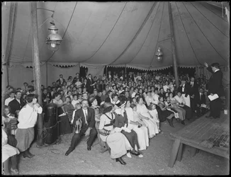 Evangelische Vereniging kinderbijeenkomst, East 67th Street en Avenue A, New York City, 24 juli 1914