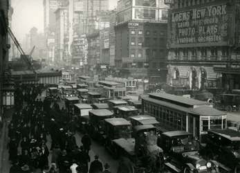 Times Square, vol met auto