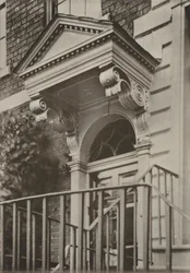 Deur, Lower Bridge Street, Chester (zwart-wit foto)