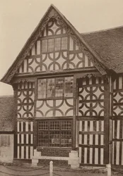"The Middle House," Mayfield, Sussex, Gedateerd 1575
