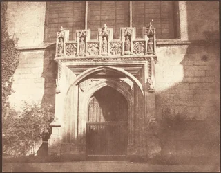 Een oude deur in Magdalen College, Oxford