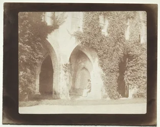 Calvert Jones zittend in de sacristie van Lacock Abbey, 1845