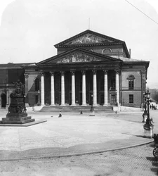 Nationaal Theater, München, Duitsland, circa 1900.
